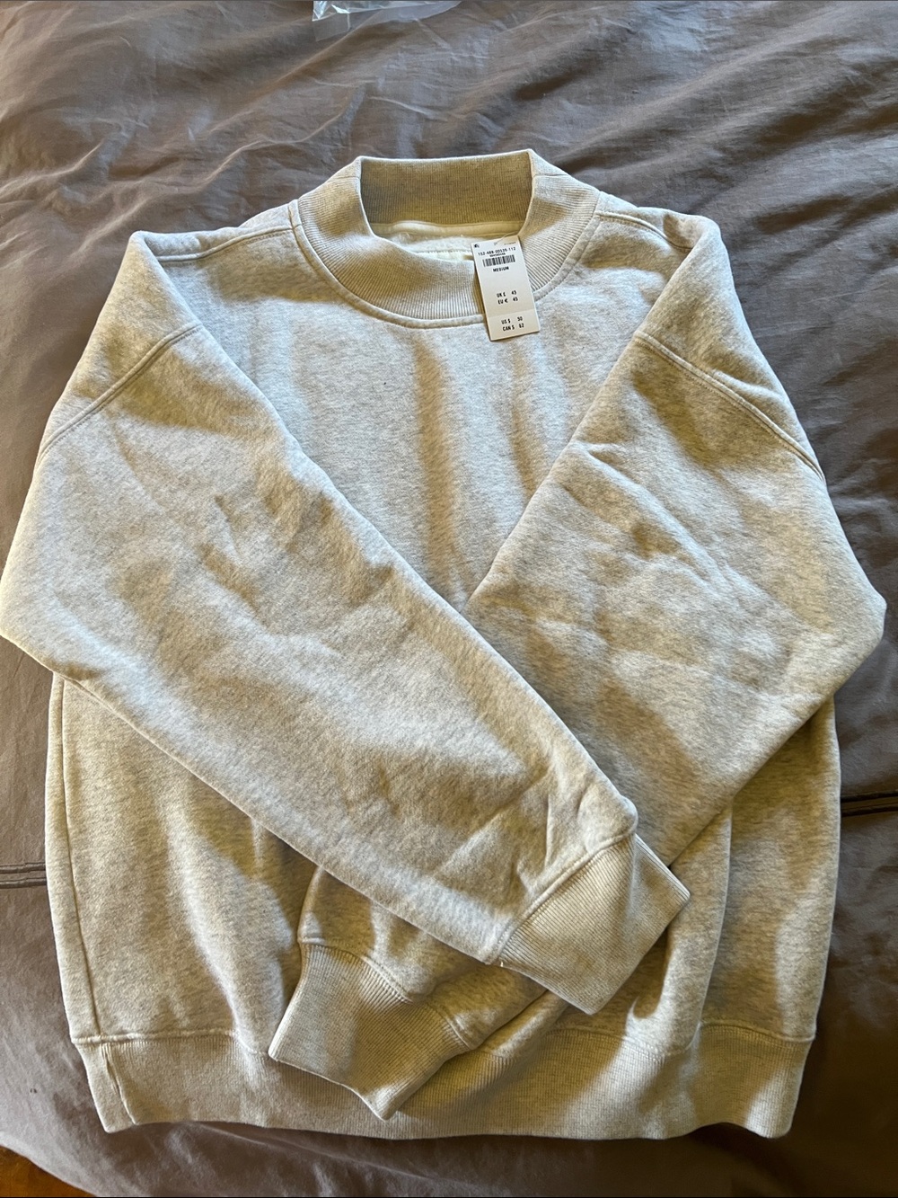 Abercrombie & Fitch Light Heather Gray Crewneck Pullover Sweatshirt